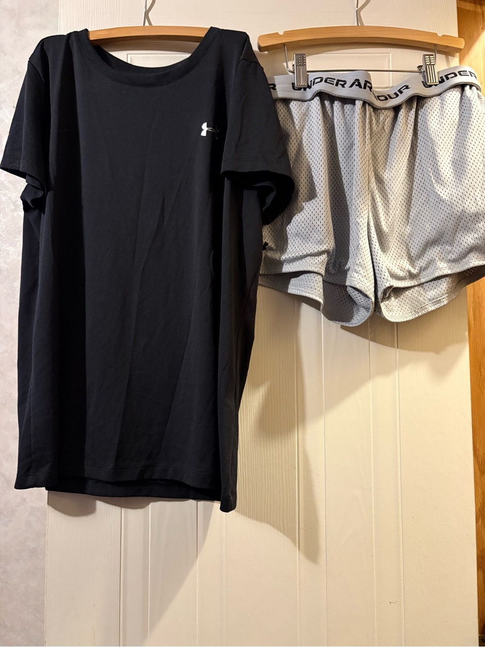 Under Armour Black Tee with Light Gray Mesh Shorts